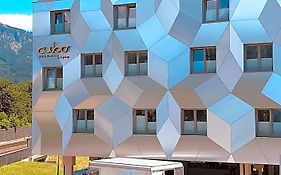 Cubo Sport & Art Hotel